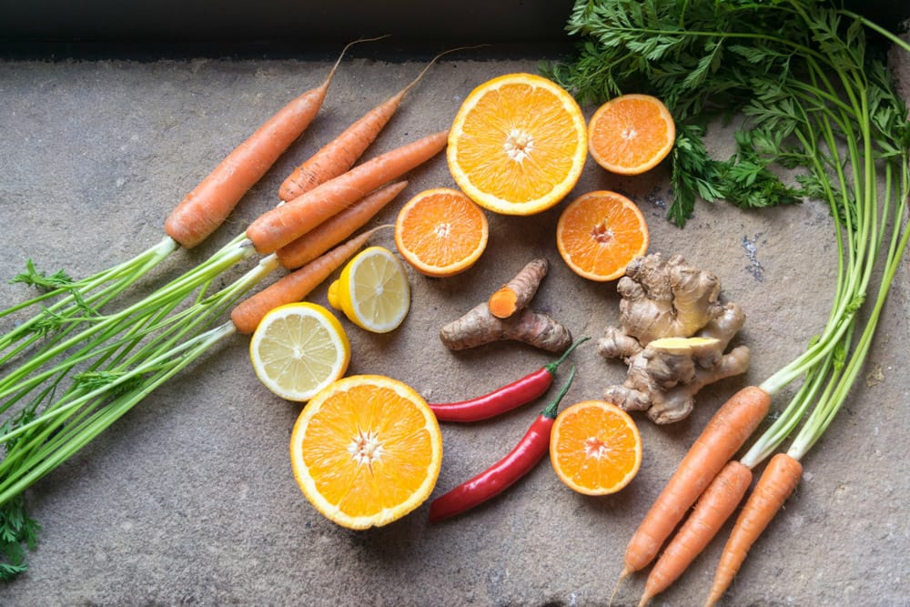 How to Understand Your Food Cravings (and 5 Mindful Ways to Manage Them)